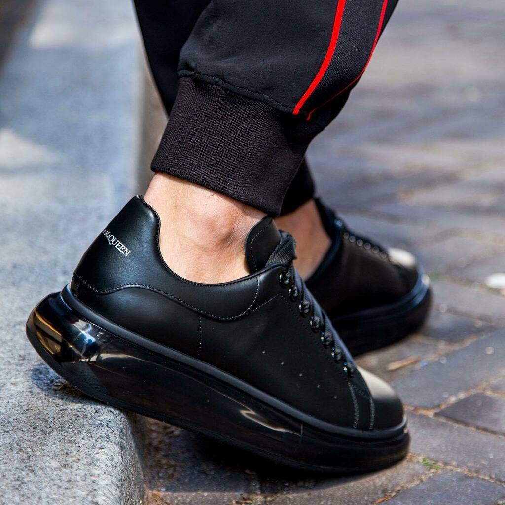 Explained-Black Leather Alexander McQueen Shoes! Explained-Black Leather Alexander McQueen Shoes!