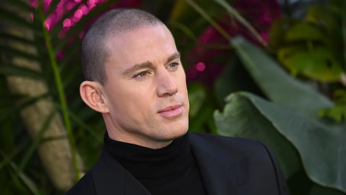 CHANNING TATUM 2022 DISCONNECTS WITH VMAN BY THE POOL AND DISCUSSES “THE LOST CITY” CHANNING TATUM 2022 DISCONNECTS WITH VMAN BY THE POOL AND DISCUSSES “THE LOST CITY”